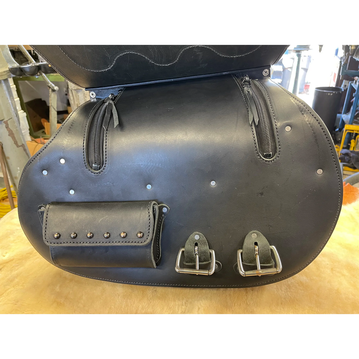 RESTORATION SERVICE: 1998 H-D Fat Boy OEM Saddlebag Rebuild