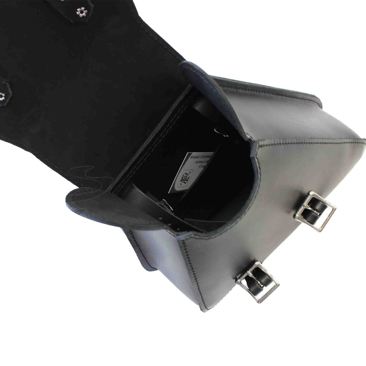Upgrade your Harley-Davidson® V-Rod® with the VRL02 V-Rod® Left Side Solo Bag. Hand crafted in USA with premium leather and top quality hardware. Durable and stylish, it's the perfect fit for your motorcycle.